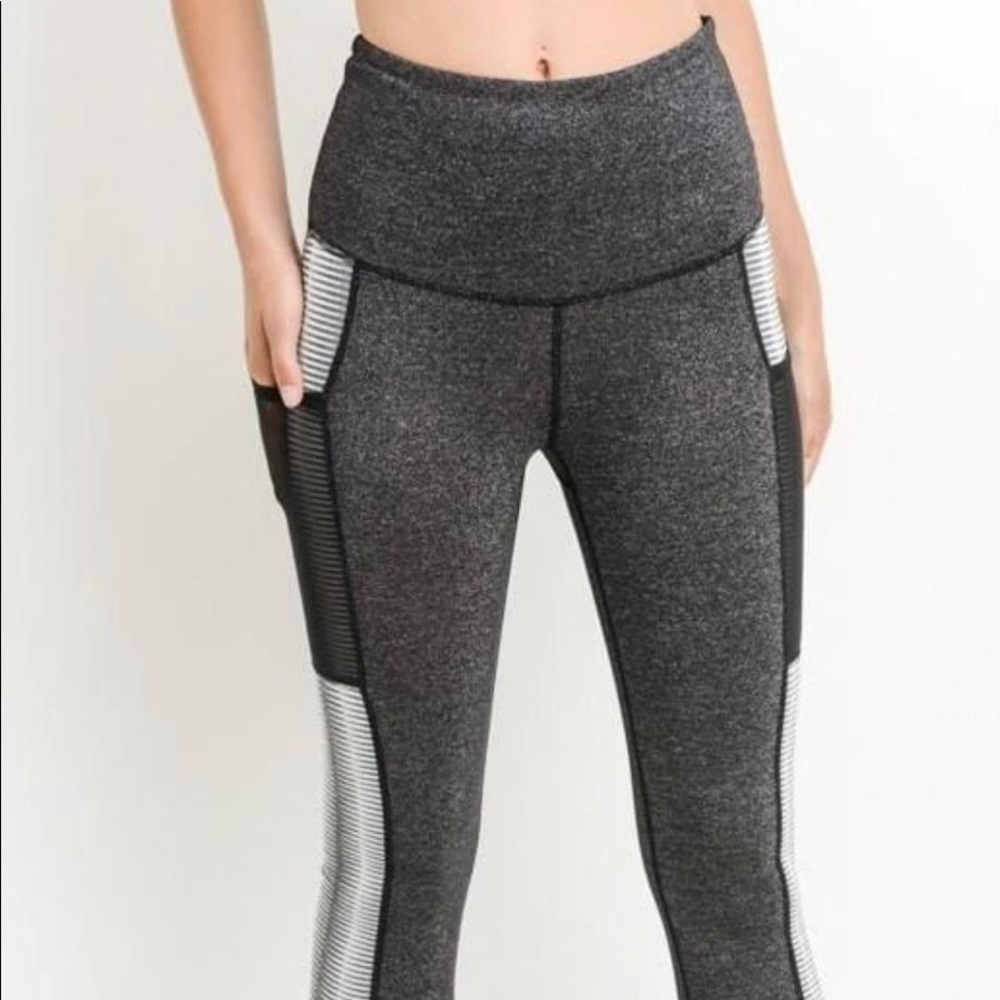 High Rise Metallic Side Pockets Leggings